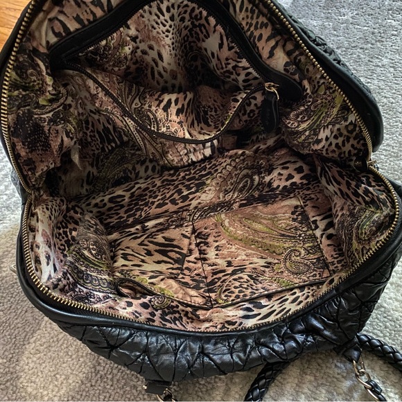 Galian Quilted Shoulder Bag - Picture 11 of 11